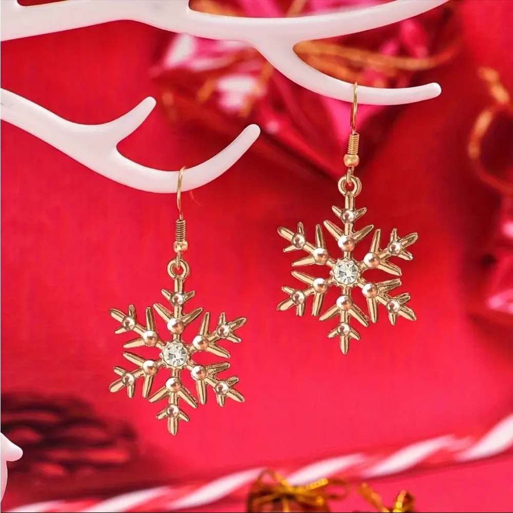 NIP goldtone/rhinestone snowflake earrings